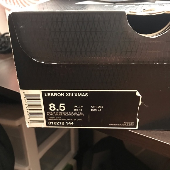 Nike-Lebron James VIII Xmas Edition - Picture 4 of 8